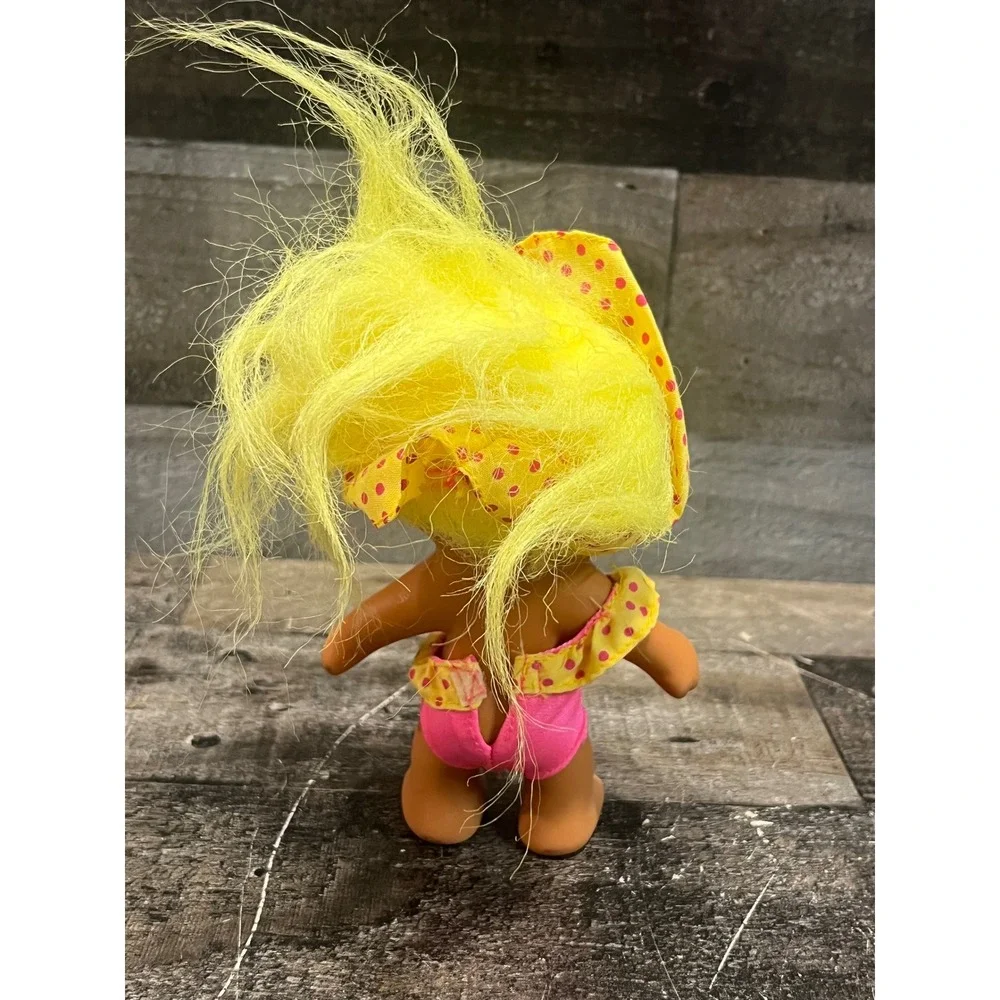 Vintage 1991 TNT Troll Doll Yellow Hair Pink Swimsuit Polka Dot Sun Hat 3 Inch